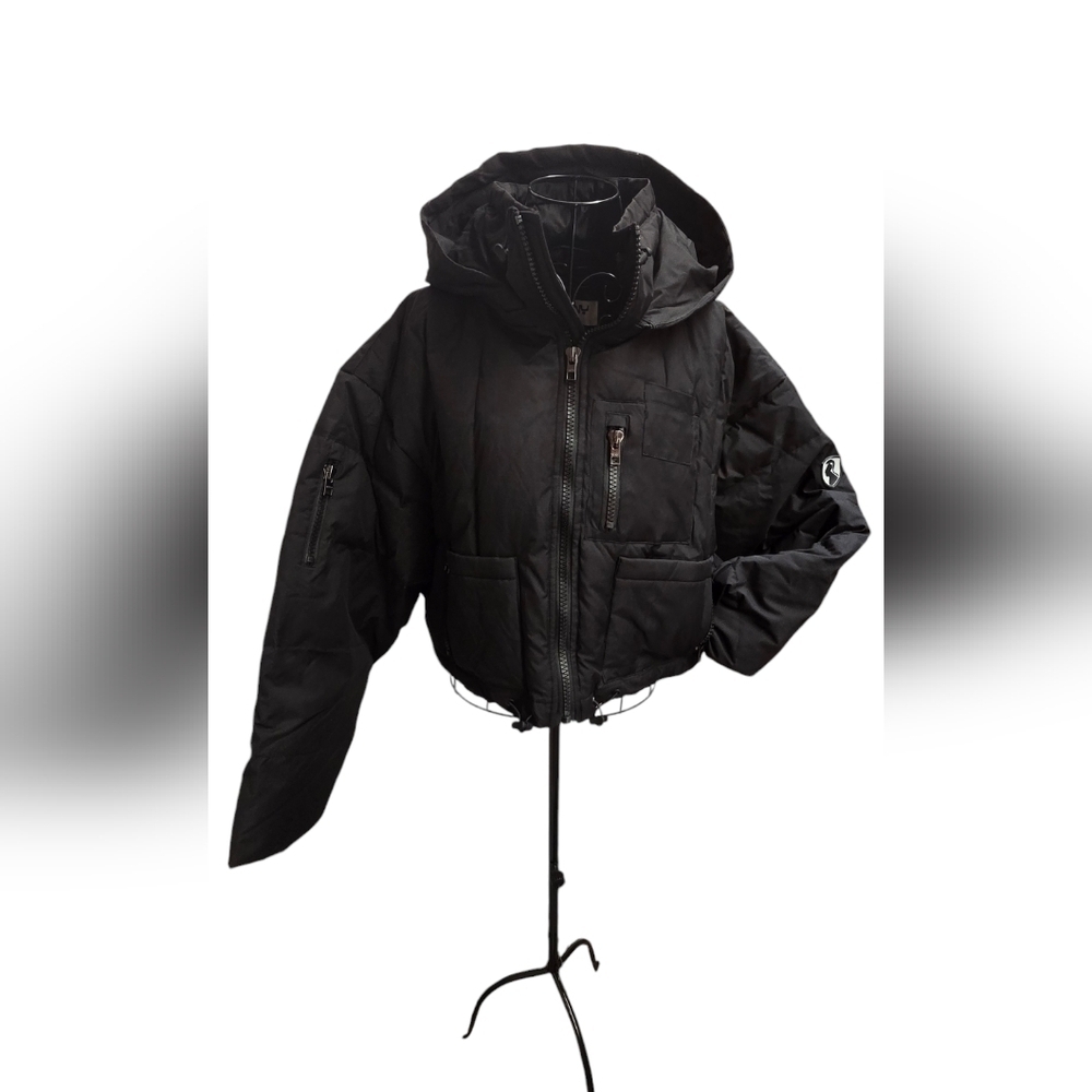 *NWT* VHNY cropped black puffer
